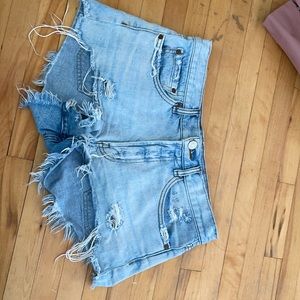 BDG Women’s Jean Shorts (Size 6)